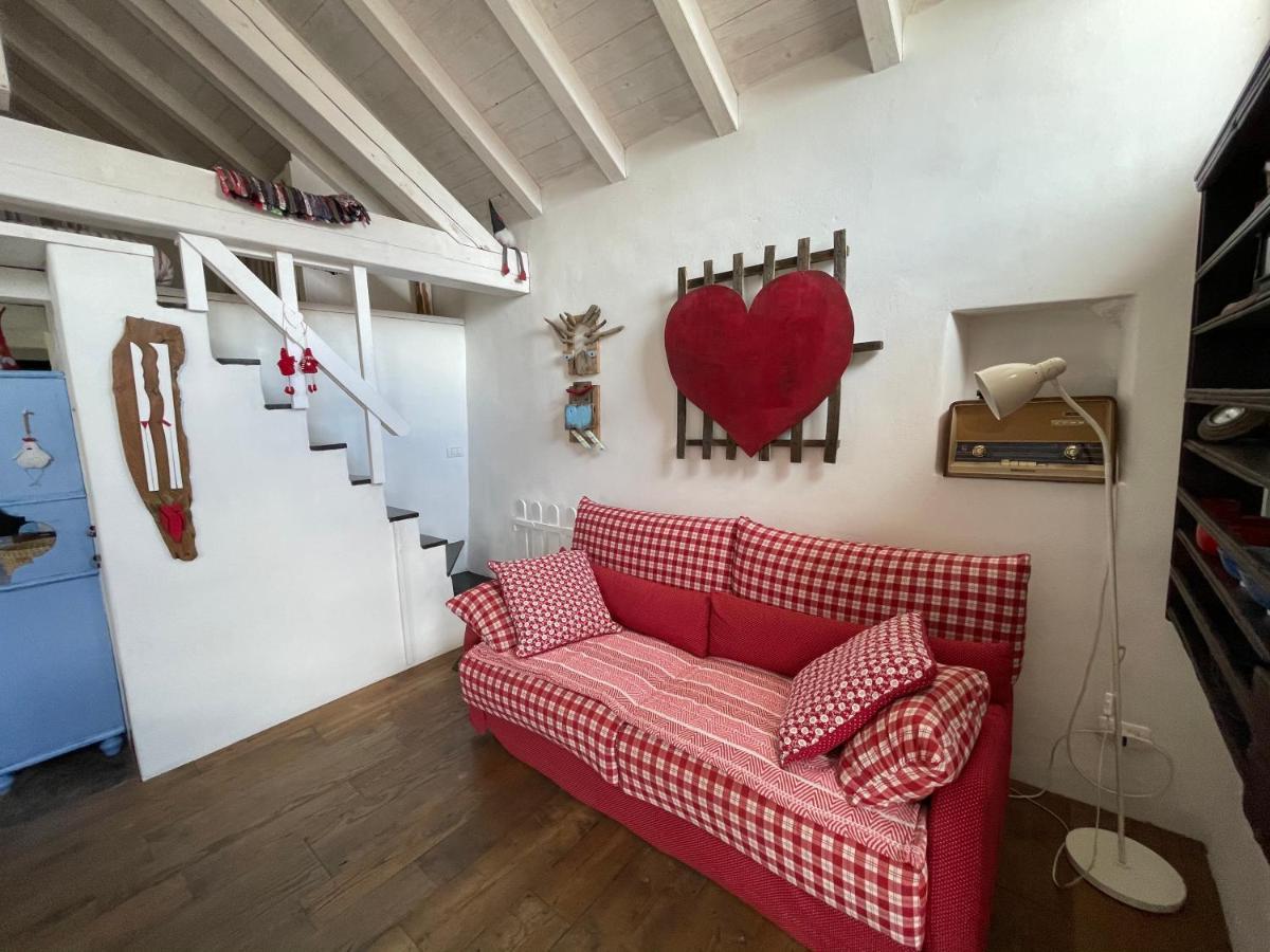 Ca' Storta una romantica baita fra i monti Gravedona Esterno foto
